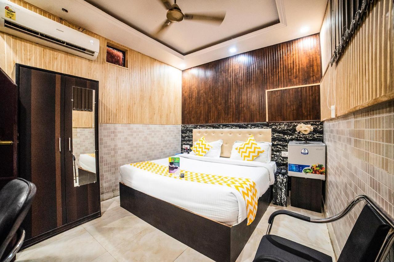 Hotel Fabexpress Landmark Awadh à Lucknow Extérieur photo