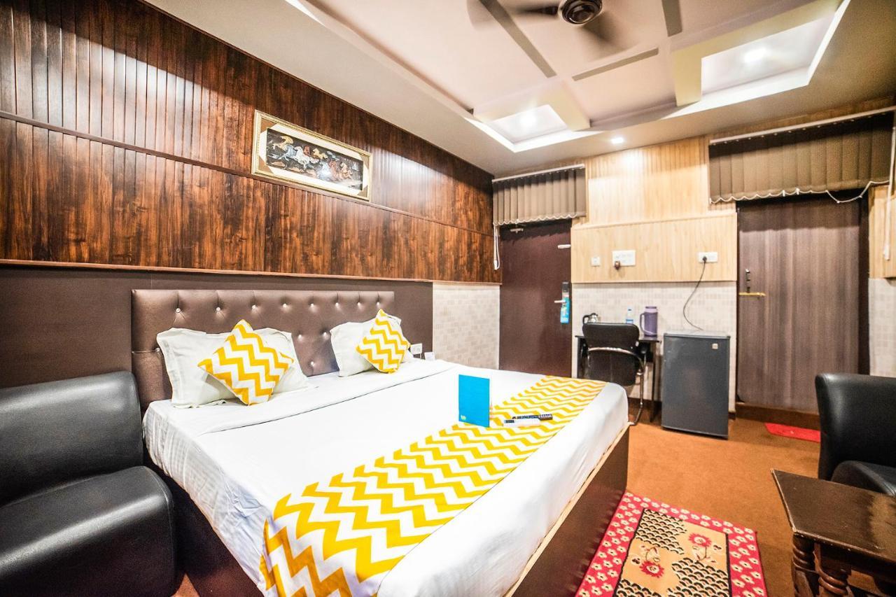 Hotel Fabexpress Landmark Awadh à Lucknow Extérieur photo