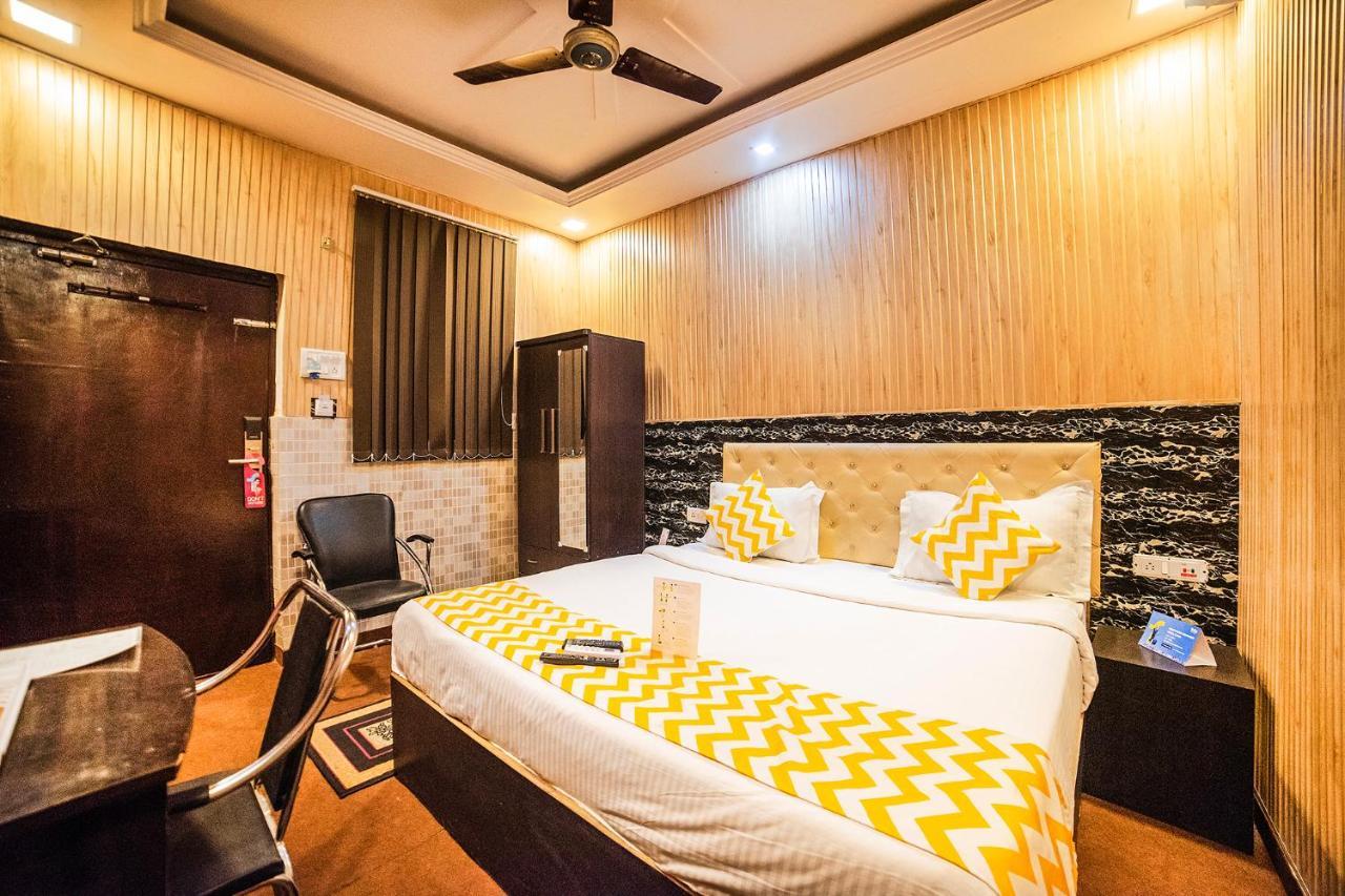 Hotel Fabexpress Landmark Awadh à Lucknow Extérieur photo