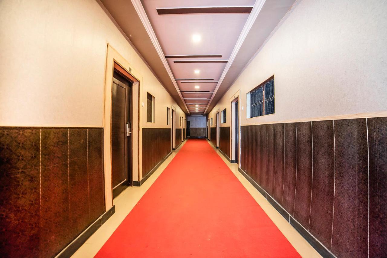 Hotel Fabexpress Landmark Awadh à Lucknow Extérieur photo